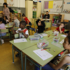 Alumnes de primer de primària del col·legi Magí Morera, a la ciutat de Lleida, ahir a classe.