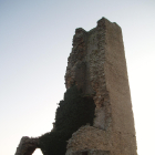 Las ruinas de la torre de Peracamps, en el municipio de Llobera.