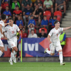 Gavi celebra el gol que suponía el momentáneo 1-1 en Praga.