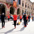 El Parlament celebra su 90 aniversario  -  La Cámara celebra esta efeméride y la Diada todo  este fin de semana con una fiesta popular y dos jornadas de puertas abierta. Ayer, ante su fachada principal se instaló un escenario donde hubo una “b ...