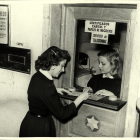 Las mujeres forman parte de la estructura de Correos desde su fundación.