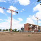 Bloc d’habitatges en construcció a la zona d’expansió de Copa d’Or.