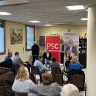 El PSC de Lleida organizó ayer un coloquio sobre las pensiones. 