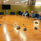 Reunió dels afectats pel tancament dels canals d'Urgell i el Segarra-Garrigues.