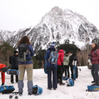 Turistes disposats a fer una excursió pel Parc Nacional d’Aigüestortes i Sant Maurici durant el matí d’ahir.