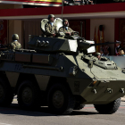 Un tanc de l'Exèrcit de Terra durant la desfilada.