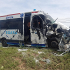 Estat en el qual va quedar l’ambulància arran de l’accident a la carretera LP-3322 a Vila-sana.