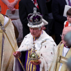 Carles d’Anglaterra, després de ser coronat a la cerimònia solemne a l’Abadia de Westminster.