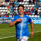 Joel Febas celebra un dels gols que va marcar la passada temporada amb el Lleida.