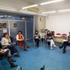 Reunió ahir de la comissió especial sobre l’Aula de Teatre al Casal de la Dona de Lleida.