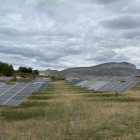 Un parque solar en el pueblo de Basturs, en el término municipal de Isona i Conca Dellà, en el Pallars Jussà.