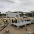 Estos módulos servirán de zona logística a los obreros que construirán el edificio de consultas externas. 