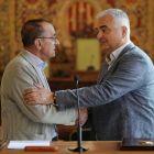 Miquel Pueyo y Albert Aliaga, ayer tras la renovación del convenio entre Paeria y Força Lleida.