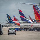 Fotografia d’arxiu que mostra activitat d’avions a l’aeroport Internacional de Miami.