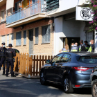 La policia espanyola desplegada en una cafeteria del Vendrell en el marc d'un operatiu contra el tràfic de drogues.