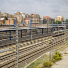 El tramo de vías que está pendiente de cubrir entre la estación y la calle Comtes d’Urgell.