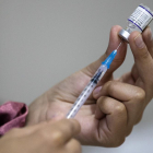 Salut Pública apel·la a completar la vacunació davant de noves variants de la covid-19