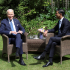 Joe Biden y Rishi Sunak mantuvieron una charla en el jardín del 10 de Downing Street.