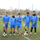 Thiaguinho pisando el balón durante un entrenamiento.