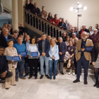 Foto de família dels assistents a l’acte d’homenatge celebrat a la seu del PSC.