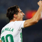 Pere Milla, celebrando uno de los 29 goles que ha anotado con el Elche en cuatro temporadas.