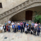 Foto de família amb els donants homenatjats ahir al Palau de la Generalitat a Barcelona.