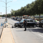 Imagen del accidente que ocurrió ayer alrededor de las 11.00 horas en la avenida del Segre. 