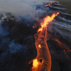 El volcà Fagradalsfjall ha començat a expulsar lava i fum.