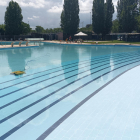 Imatge de les noves escales a la piscina gran.