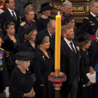 Felipe VI y la reina Letizia se sentaron junto a Juan Carlos I y Sofía en el oficio celebrado en Westminster.