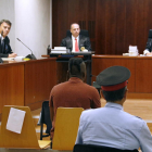 El acusado de abusar de la hija de su pareja cuando la niña tenía 6 años, en el juicio en la Audiencia de Lleida.