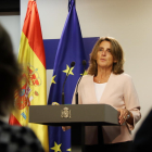 La ministra de Transición Ecológica del gobierno español, Teresa Ribera, durante la rueda de prensa posterior al consejo extraordinario de energía celebrado en Bruselas