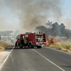 Una dotació de Bombers a l’incendi d’ahir.