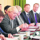 El premier britànic, Boris Johnson, presideix una reunió amb el seu gabinet al 10 de Downing Street.