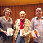 Anna Pérez, de Fonoll, junto a Josep Vallverdú y Francesc Canosa ayer en la presentación.