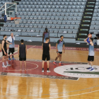 La plantilla va fer ahir el penúltim entrenament abans de viatjar avui a la tarda a Girona per quedar concentrats per al partit.