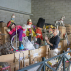 Manel Gigó conserva más de 3.000 juguetes del histórico ‘Lo Baratillo leridano’ en un almacén. 
