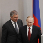 El presidente de la Duma rusa, Viacheslav Volodin, junto al del país, Vladímir Putin.