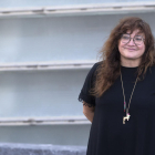 La directora i guionista Isabel Coixet posa en la presentació de 'El techo amarillo' al festival de Sant Sebastià.