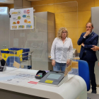 El subdelegado del Gobierno, ayer en Correos de Tàrrega.