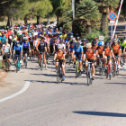 Ciclistes a la pedalada que van fer com a homenatge.