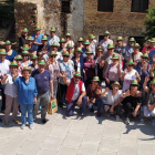 Membres d’entitats, ajuntaments i el consell comarcal del Pallars Jussà es van reunir ahir a Tremp per reivindicar els drets de les persones grans.