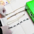 Imagen de algunas de la joyas sustraídas que los Mossos han podido recuperar. 