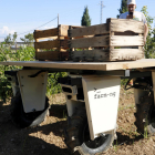 Llega a Lleida el primer mini tractor eléctrico que puede funcionar solo con inteligencia artificial