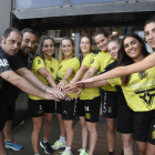 Jugadores i tècnics del Vila-sana, ahir davant de les instal·lacions de Padel Indoor Lleida.