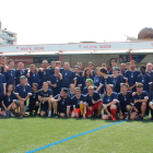 Participants de la jornada de portes obertes per a l’equip Atlètic Lleida Genuine al camp Municipal Ramón Farrús.