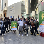 Foto de grupo de los organizadores y colaboradores del _potFest, ayer durante su presentación. 