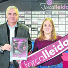 Albert Aliaga i Laura Estadella, responsable de comunicació del club, a la presentació de la campanya.
