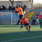 Una jugada del partit entre el Balaguer i la Unificació Llefià, motiu de la sanció.