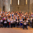 Foto de grupo de todos los que asisitieron al acto de ayer en la Seu Vella para recoger los documentos de nulidad de sentencias judiciales durante el franquismo.